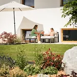 Edenhauserhof Oda ve Kahvaltı
