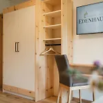 Edenhauserhof 4*