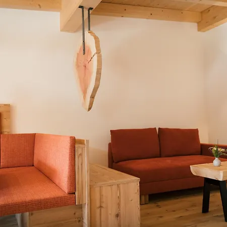 Edenhauserhof Bed & Breakfast 4*