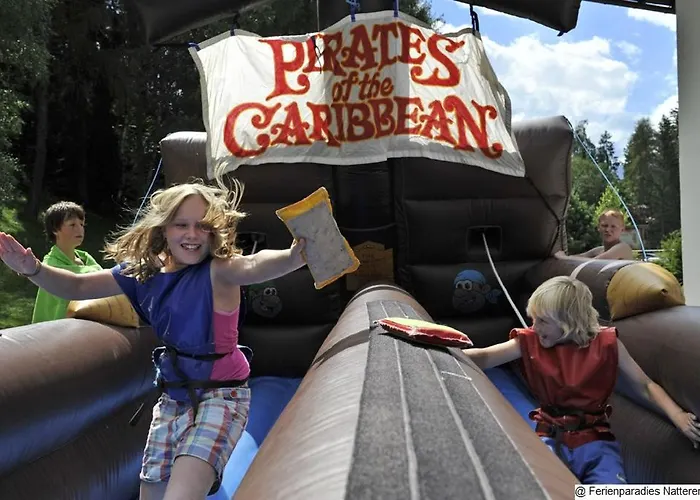 فندق مبيت وإفطار Edenhauserhof 4*