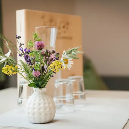 Edenhauserhof Bed & Breakfast
