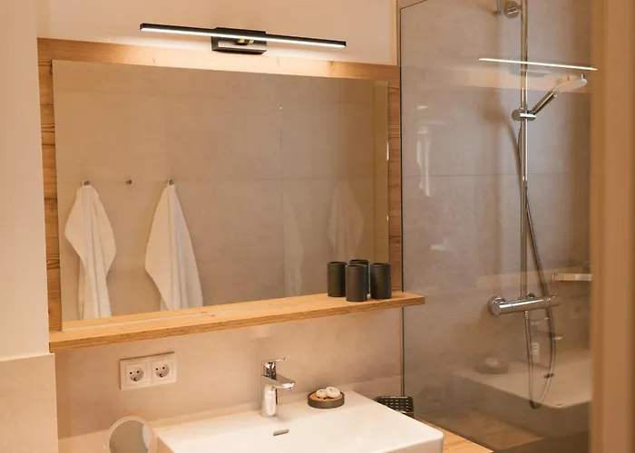 Edenhauserhof Bed & Breakfast 4*