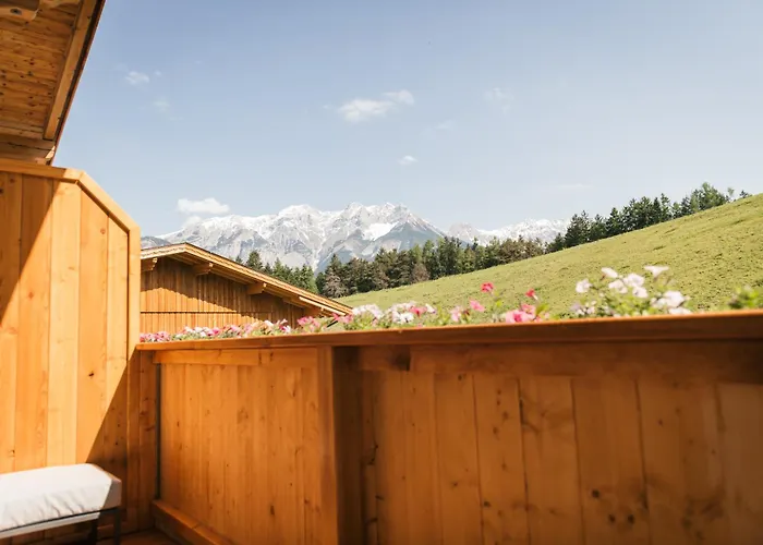 Edenhauserhof 4* Neu Gotzens