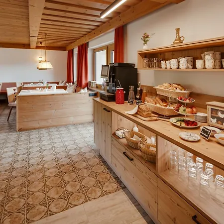 Edenhauserhof 4*
